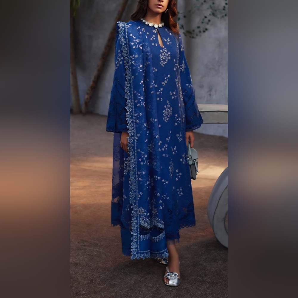 Chic Blue Floral Women's Kurta